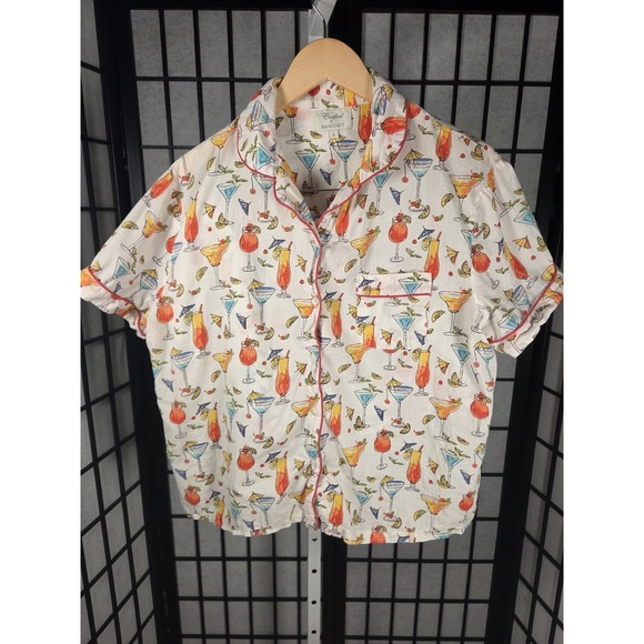 Crafted by mahogany Other - Crafted By MAHOGANY Tiki Resort Vacation Pajama Set Size L Top & Shorts